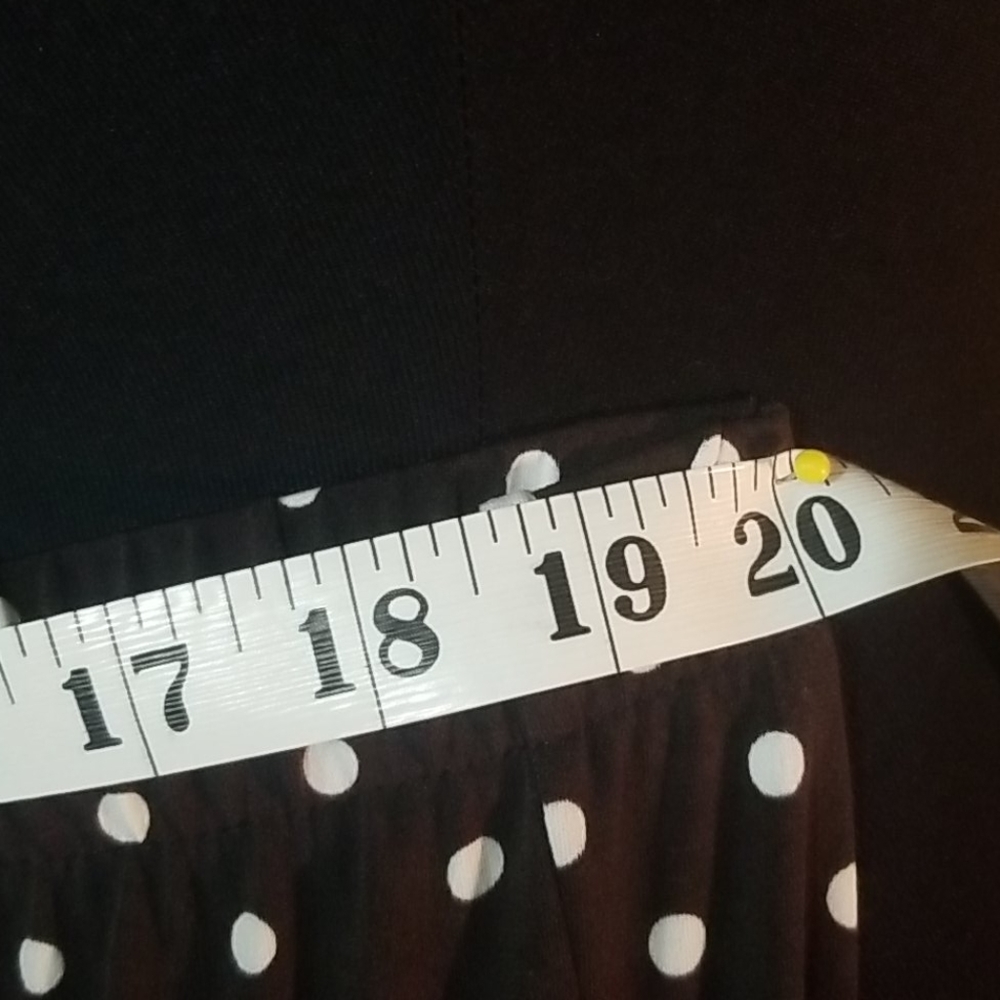 Pants - Picture 4 of 8